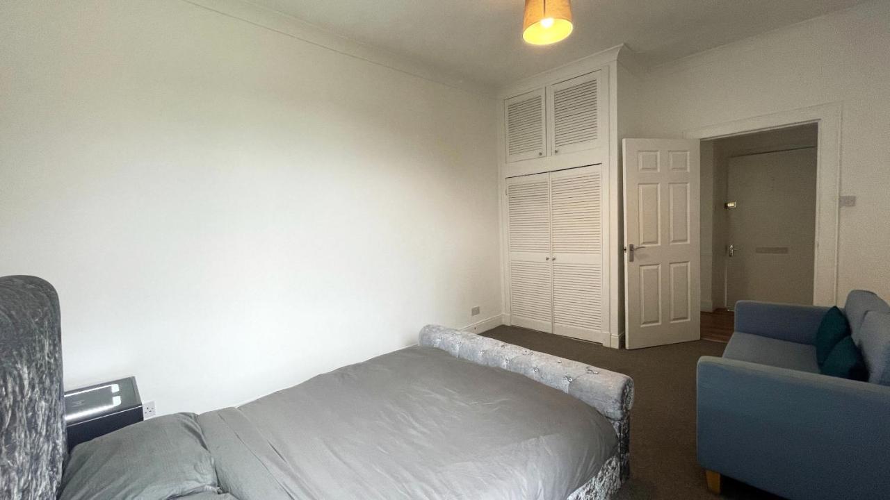 2 Bedrooms Entire Apartment Self Check In Kelty Ngoại thất bức ảnh