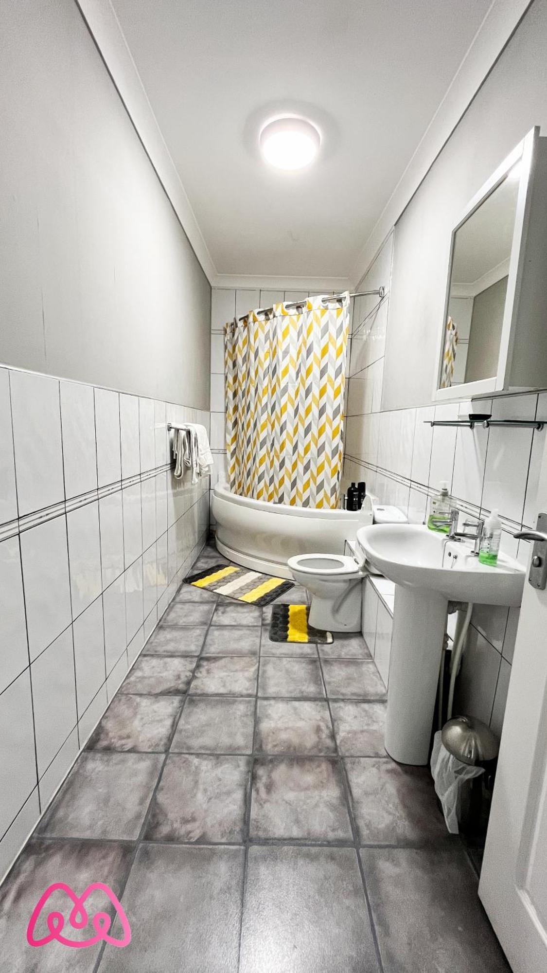 2 Bedrooms Entire Apartment Self Check In Kelty Ngoại thất bức ảnh